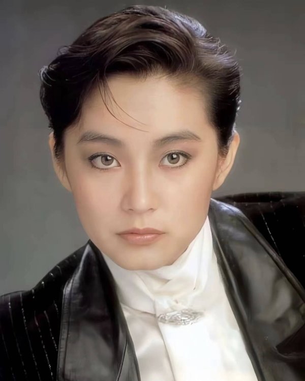 平台配资炒股 剪短发=换灵魂？盘点影史10大银幕短发女神，每一帧都让角色起死回生！